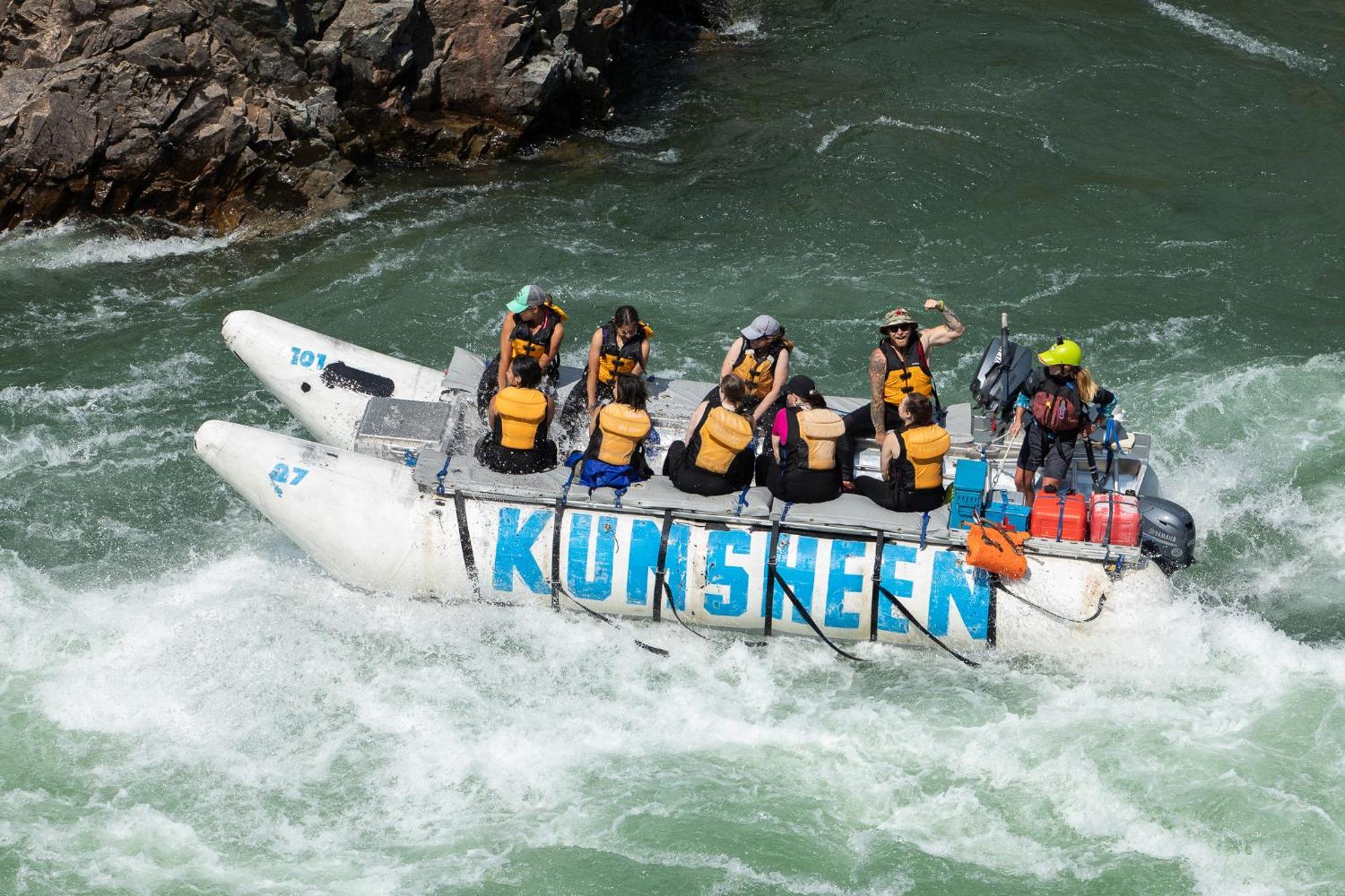 Kumsheen Rafting Resort Lytton Bagian luar foto