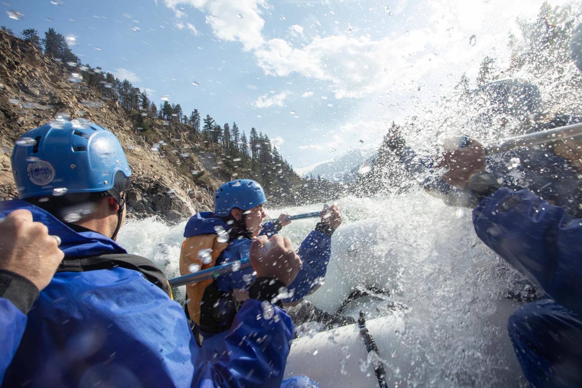 Kumsheen Rafting Resort Lytton Bagian luar foto